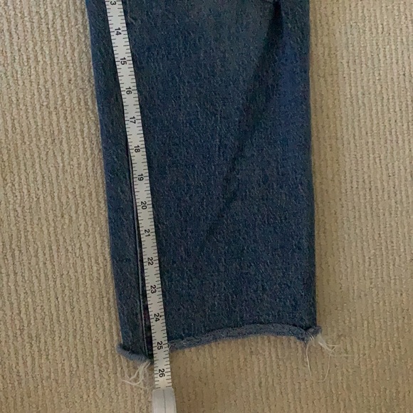 Distressed, high waisted blue jeans! - Picture 6 of 6
